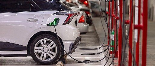 Zaragoza impulsa los electricos